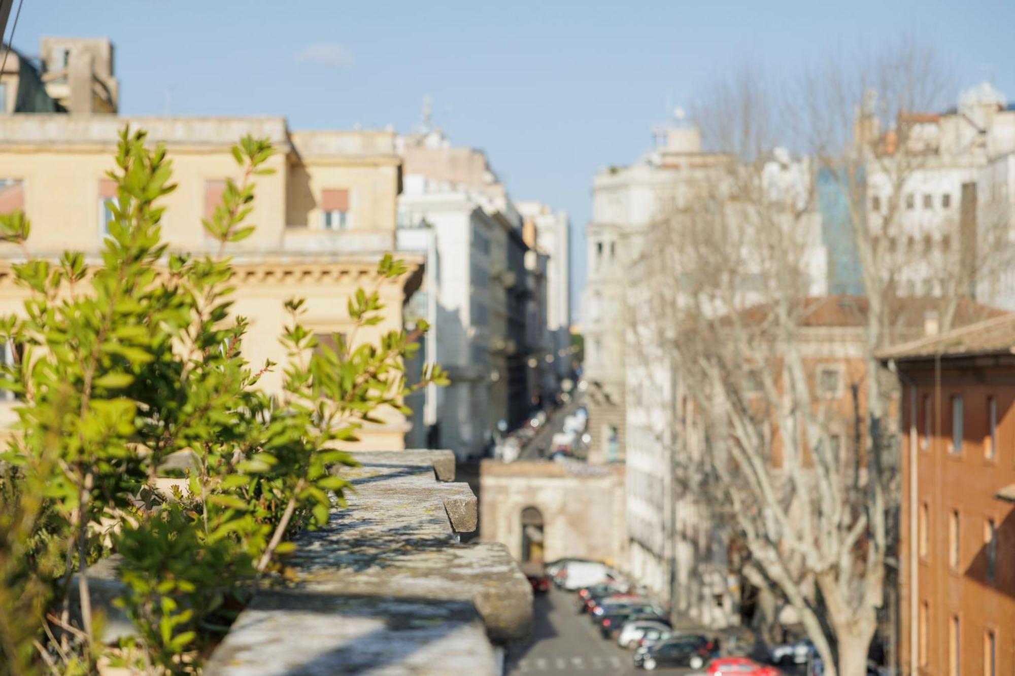 Sentho Roma, Rome